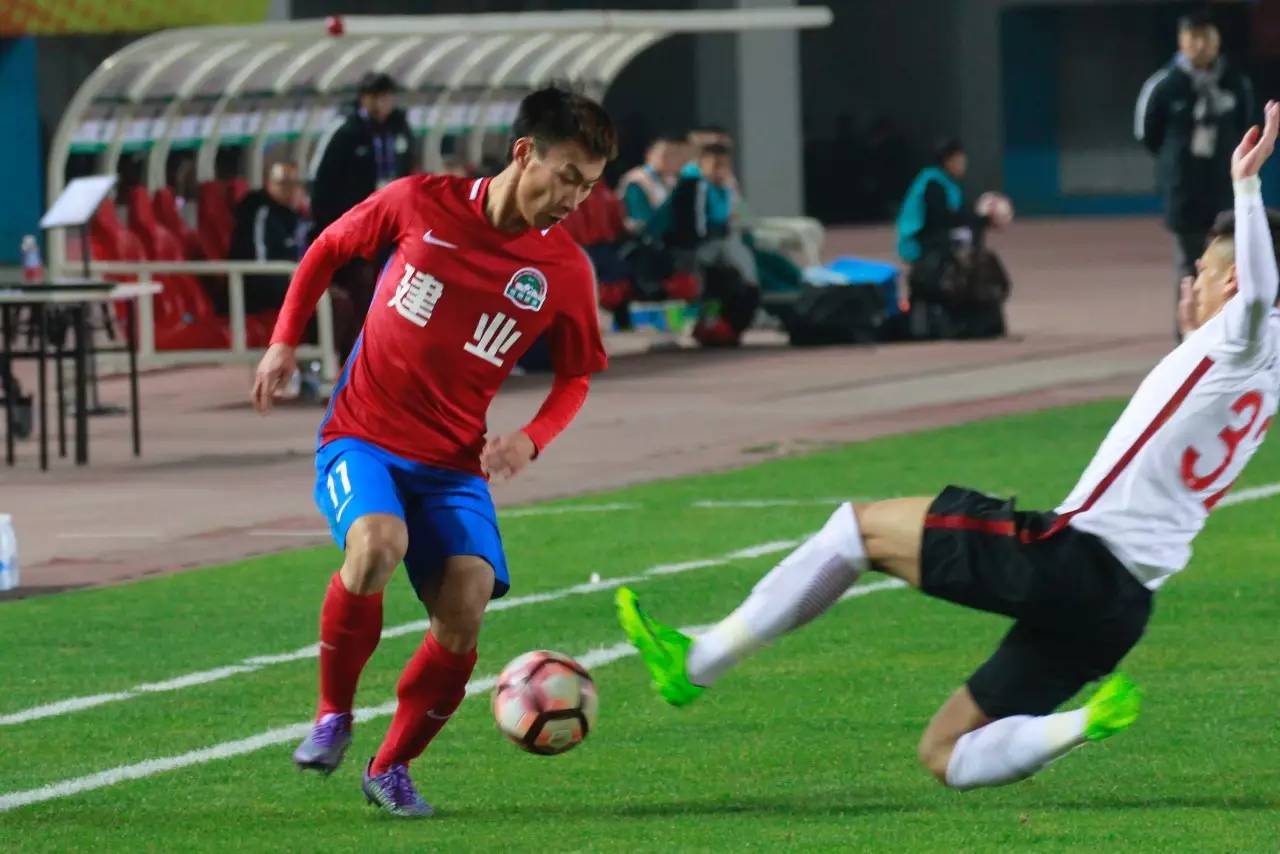  亚特兰大边路突破犀利，两翼齐飞撕碎对手防线